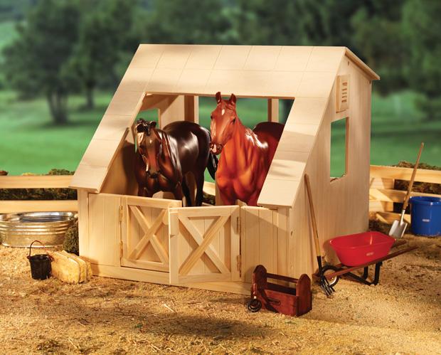 BREYER TWO STALL WOOD STABLE